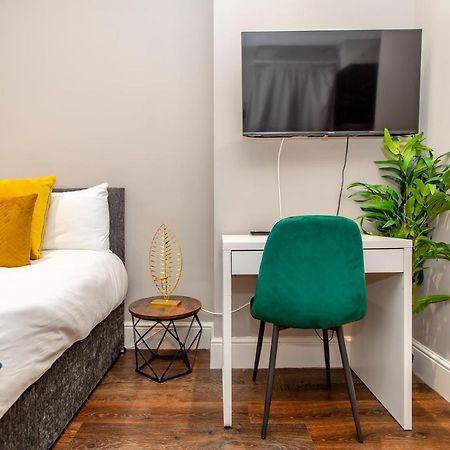 Morden Stuido Flat I Mins Away From Brighton Beach 1Ep Apartment Exterior photo